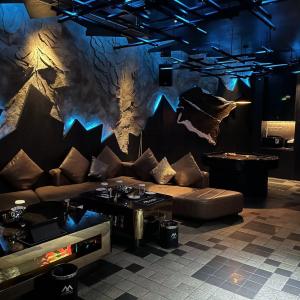 北京缤纷年代KTV一般多少钱_北京排名前十夜场