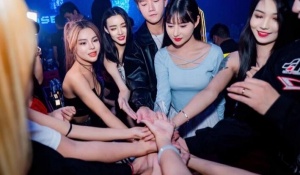 扬州酒吧拼座团购，订座电话?