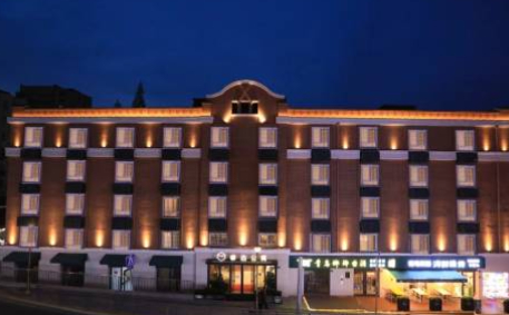 睿选公寓(青岛台东步行街啤酒街店)